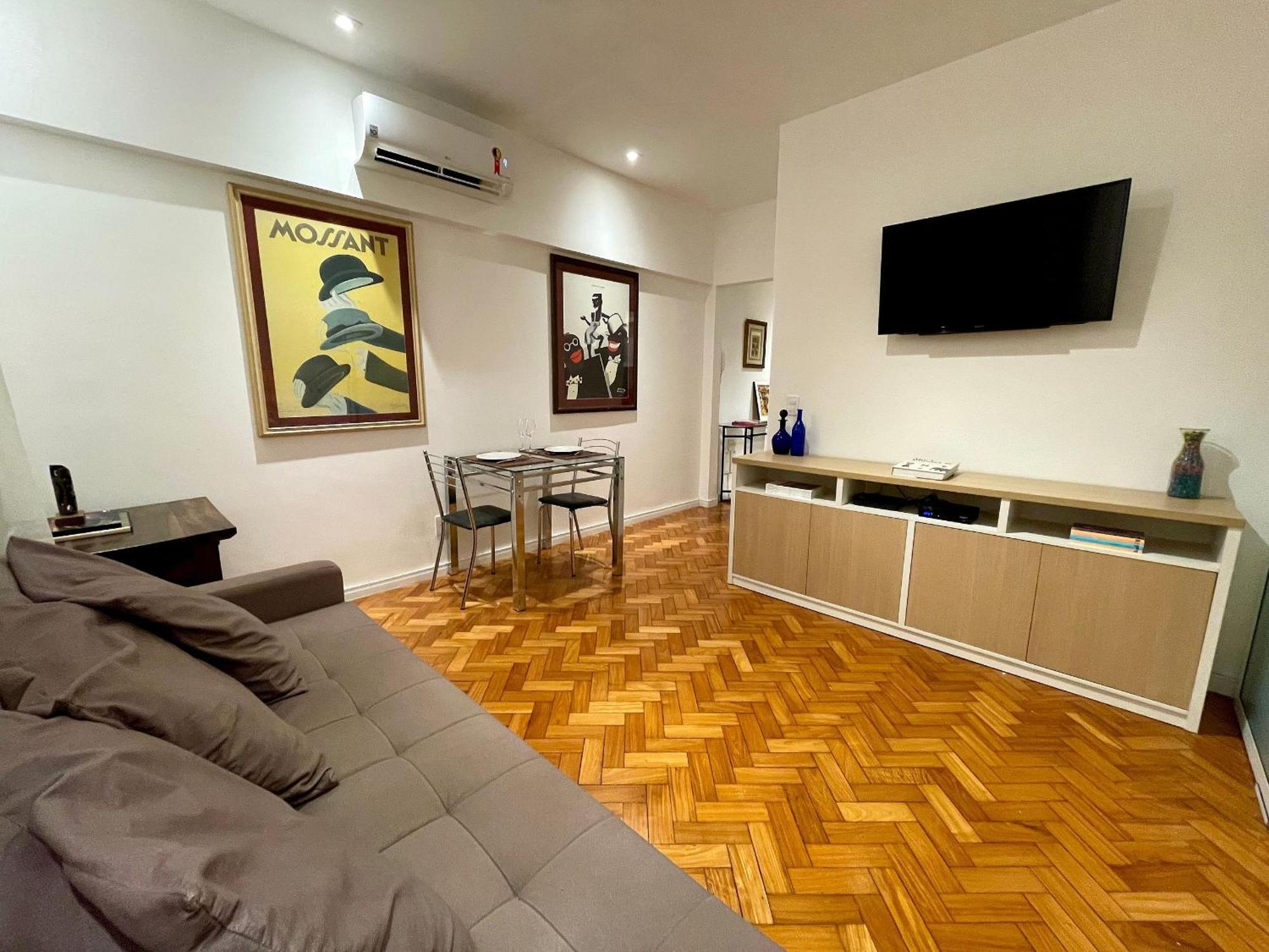 Apartamento Reformado E Charmoso Proximo A De Ipanema!